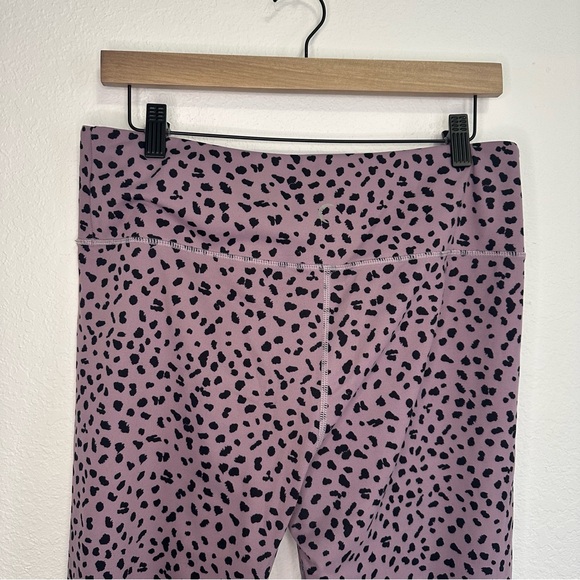 ZYIA Active Women’s Light Pink Leopard Print Leggings – Size 12 - Picture 5 of 5